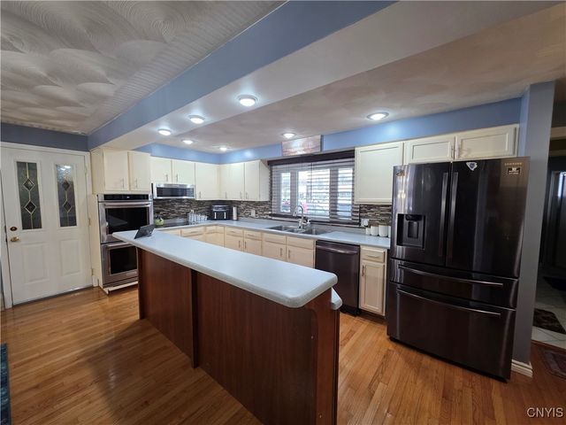 140 Cross Street, Whitestown, NY 13495