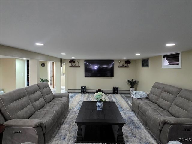 140 Cross Street, Whitestown, NY 13495