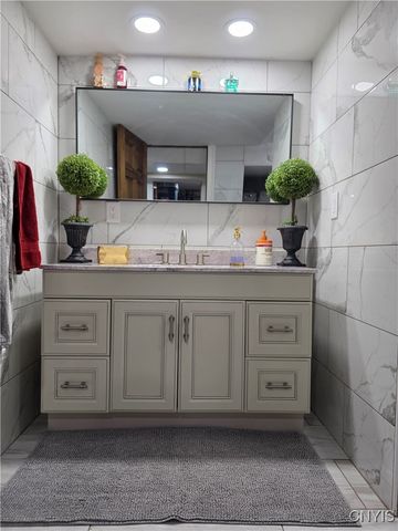 140 Cross Street, Whitestown, NY 13495