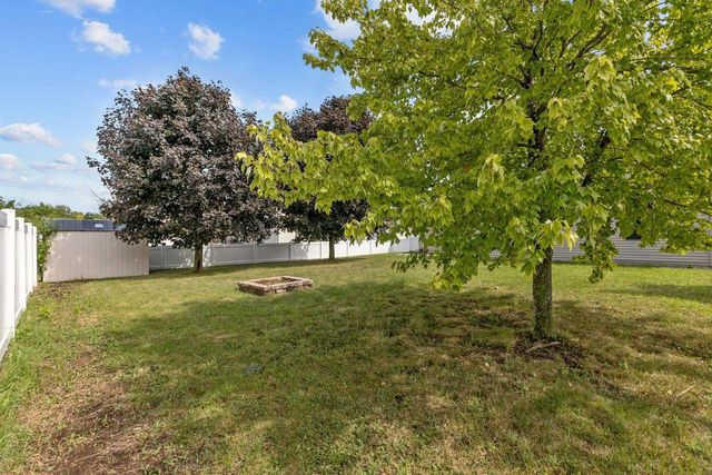 3817 PURPLE CREST DRIVE, Oshkosh, WI 54901