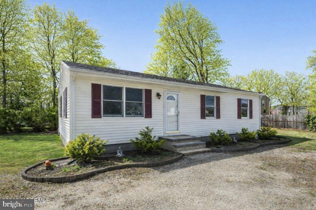 229 PT PLEASANT AVE, Bayville, NJ 08721