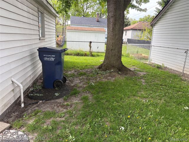 1843 Buckingham Avenue, Lincoln Park, MI 48146