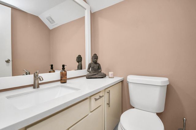 202 Sugarberry Circle, Houston, TX 77024