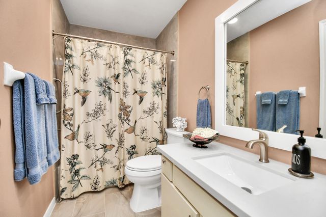 202 Sugarberry Circle, Houston, TX 77024