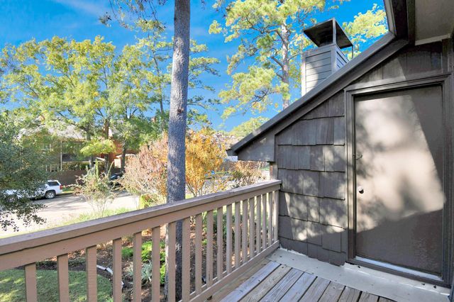 202 Sugarberry Circle, Houston, TX 77024