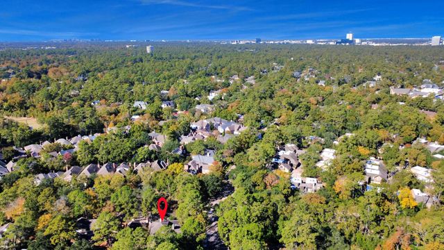 202 Sugarberry Circle, Houston, TX 77024