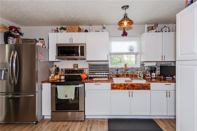 227 Oxford Drive, Fairborn, OH 45324