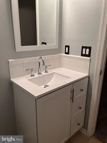 5902 COVENTRY WAY, Mount Laurel, NJ 08054