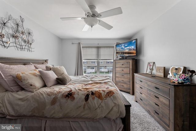 5902 COVENTRY WAY, Mount Laurel, NJ 08054