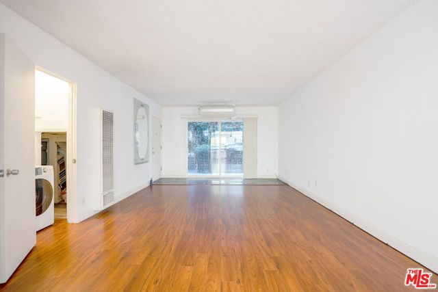 446 S St Andrews Place 3, Los Angeles, CA 90020