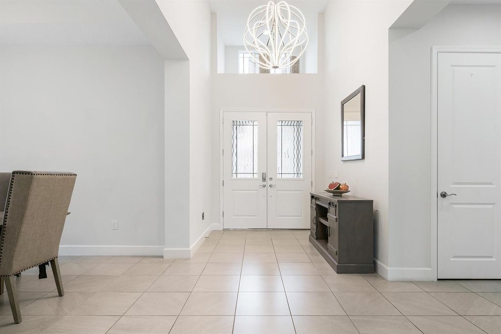Image 13 of property listing at 15894 Meadowlark Court, Westlake, FL 33470