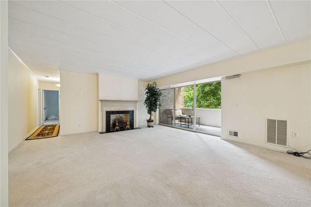 53 Highland Rd 403-404, Bethel Park, PA 15102