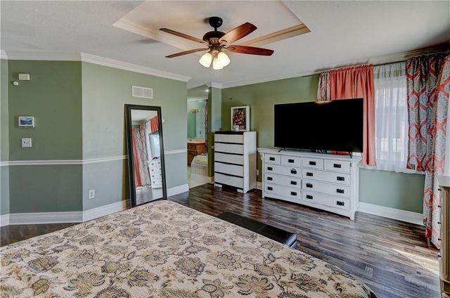 1625 NE Thames Drive, Lee's Summit, MO 64086