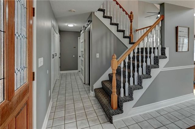 1625 NE Thames Drive, Lee's Summit, MO 64086