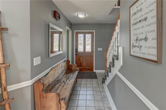 1625 NE Thames Drive, Lee's Summit, MO 64086