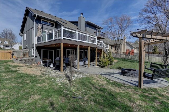 1625 NE Thames Drive, Lee's Summit, MO 64086