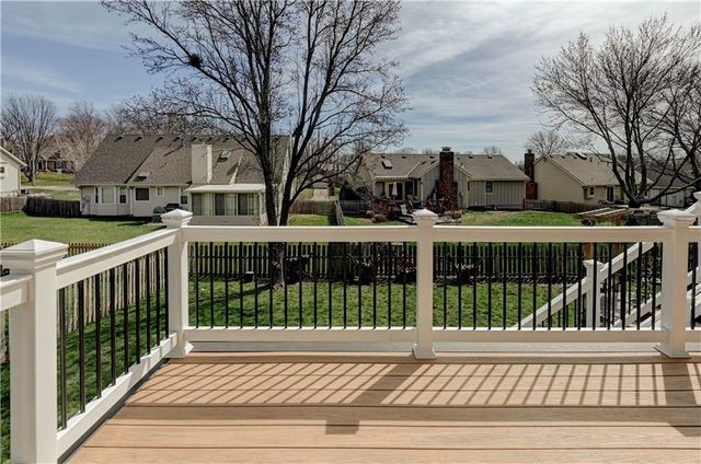 1625 NE Thames Drive, Lee's Summit, MO 64086