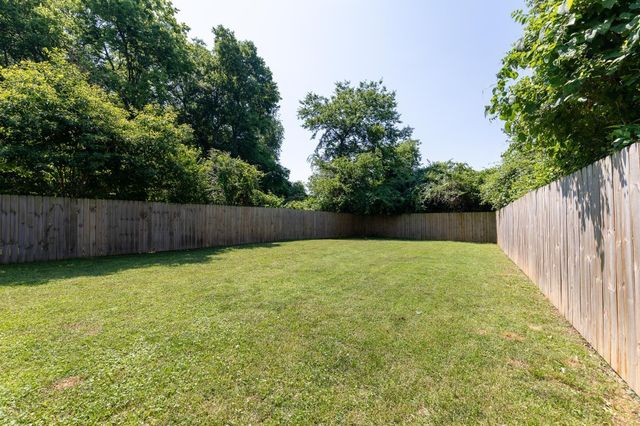 2703O O Neal Dr, Nashville, TN 37208