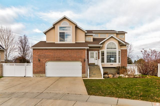 888 W ROCKHILL POINT CV, Taylorsville, UT 84123