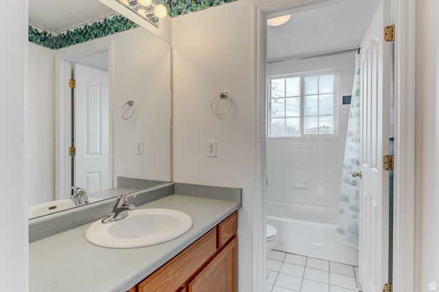 888 W ROCKHILL POINT CV, Taylorsville, UT 84123