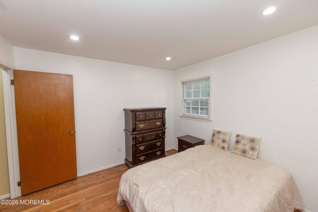 826 Bartlett Place, Toms River, NJ 08753