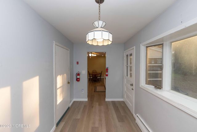 826 Bartlett Place, Toms River, NJ 08753