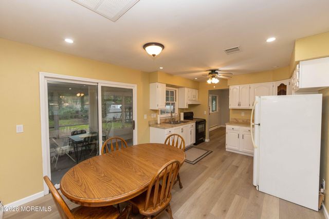 826 Bartlett Place, Toms River, NJ 08753