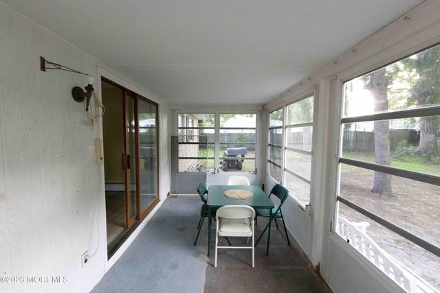 826 Bartlett Place, Toms River, NJ 08753