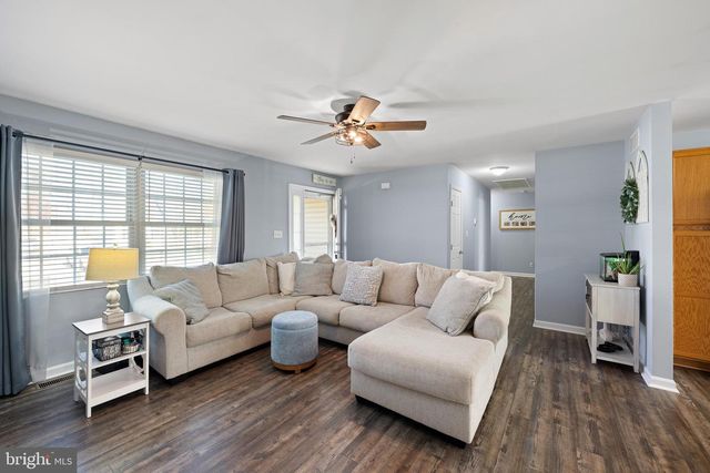 70 W DEER TRAIL RD, Clayton, DE 19938