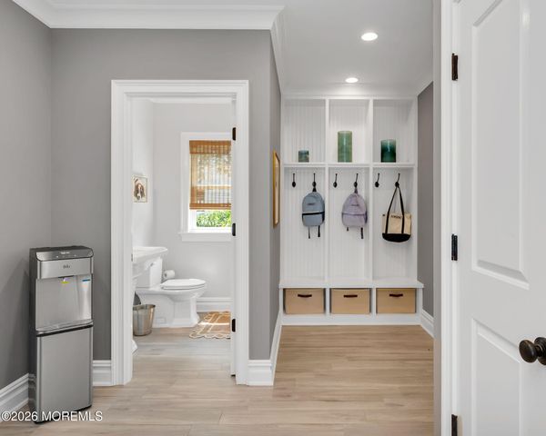 28 Lockwood Place, Fair Haven, NJ 07704