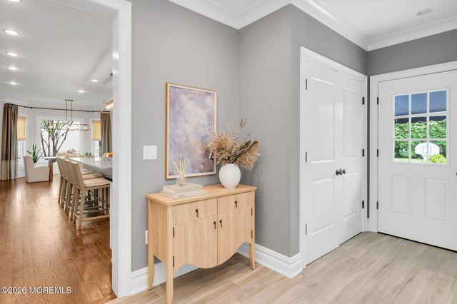 28 Lockwood Place, Fair Haven, NJ 07704