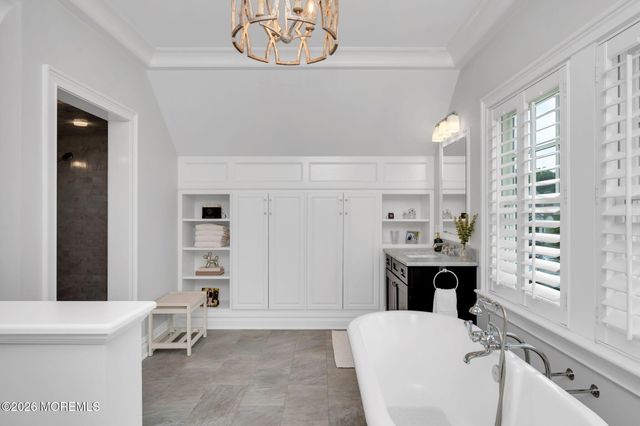 28 Lockwood Place, Fair Haven, NJ 07704