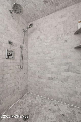 28 Lockwood Place, Fair Haven, NJ 07704