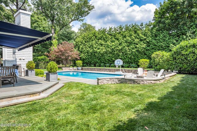 28 Lockwood Place, Fair Haven, NJ 07704