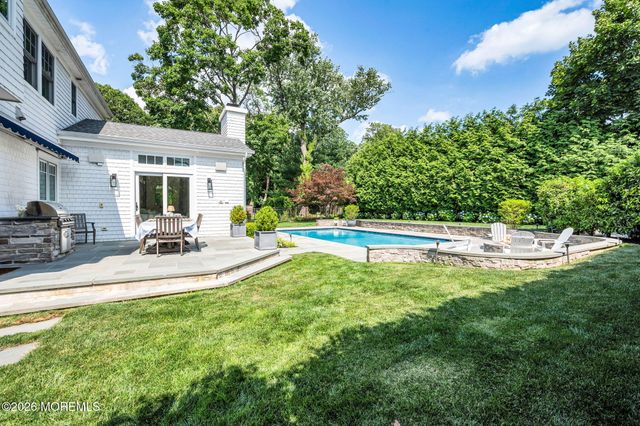 28 Lockwood Place, Fair Haven, NJ 07704