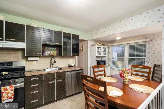 35 WESLEYAN DR, Hamilton, NJ 08690