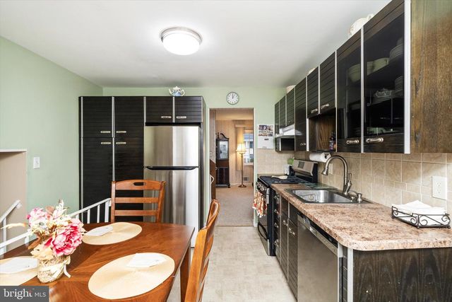 35 WESLEYAN DR, Hamilton, NJ 08690