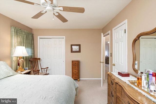 35 WESLEYAN DR, Hamilton, NJ 08690