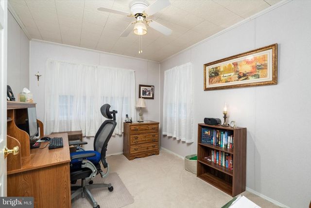 35 WESLEYAN DR, Hamilton, NJ 08690