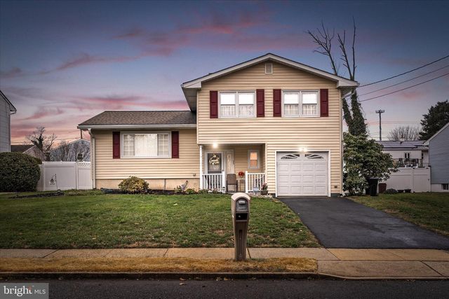 35 WESLEYAN DR, Hamilton, NJ 08690