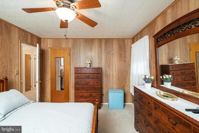 35 WESLEYAN DR, Hamilton, NJ 08690