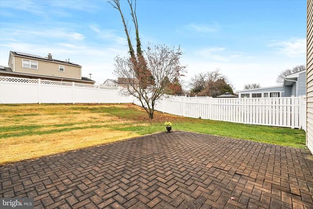 35 WESLEYAN DR, Hamilton, NJ 08690