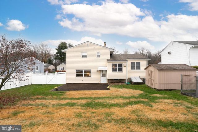 35 WESLEYAN DR, Hamilton, NJ 08690