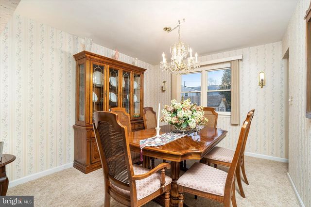 35 WESLEYAN DR, Hamilton, NJ 08690