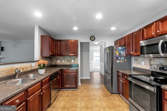 4250 Defoors Farm Trail, Powder Springs, GA 30127