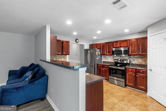 4250 Defoors Farm Trail, Powder Springs, GA 30127
