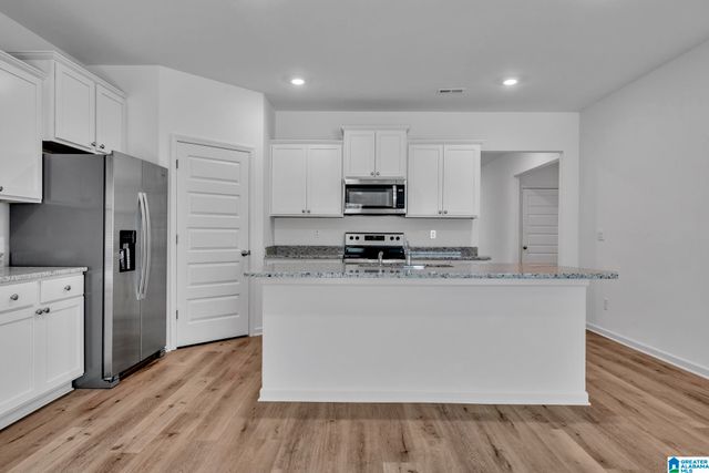 5610 POST OAK TRAIL, Bessemer, AL 35022