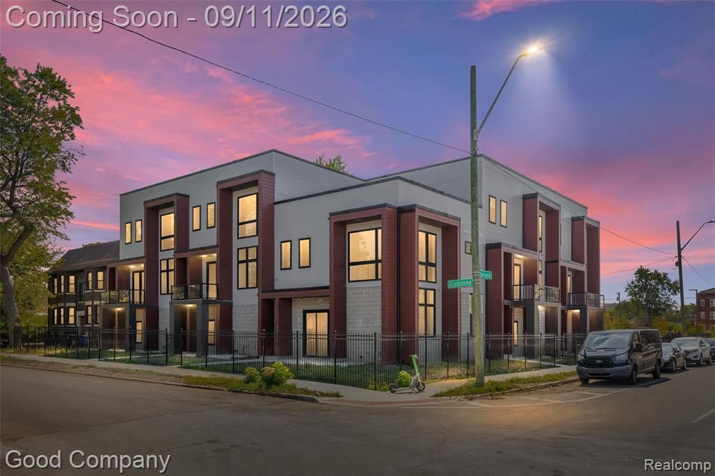 8740 2nd Avenue, Detroit, MI 48202