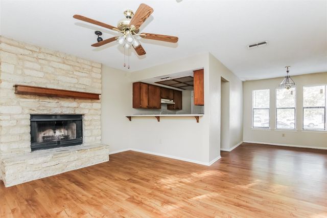 1813 Rawhide DR, Round Rock, TX 78681