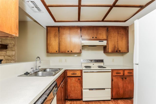 1813 Rawhide DR, Round Rock, TX 78681